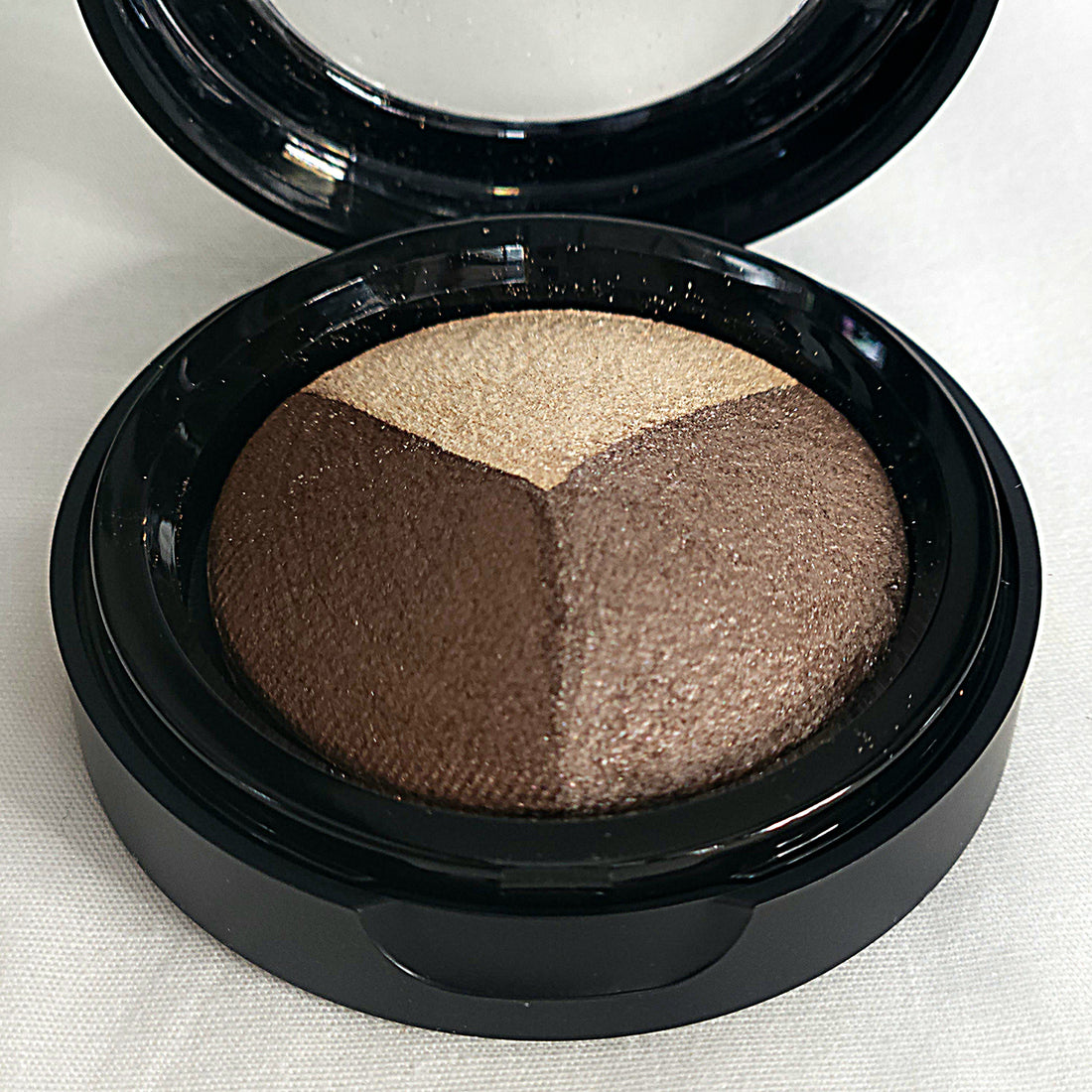 Baked Mineral Eye Shadow Trio