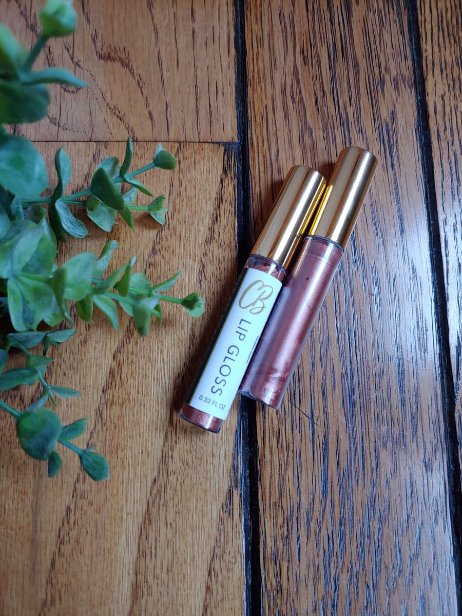 Cinnamon Perfect Pout Lip Gloss by Clean Beauty by joy. This creamy formula is long-lasting, moisturizing, and made with truly safe ingredients. The organic, vegan, gluten free ingredients are high-performing and are not sticky or tacky. Clean and safe makeup. 